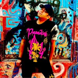 Large Fashion Nova Men Black/Tie-Dye Sleeved Paradise Print Short Sleeve T-Shirt